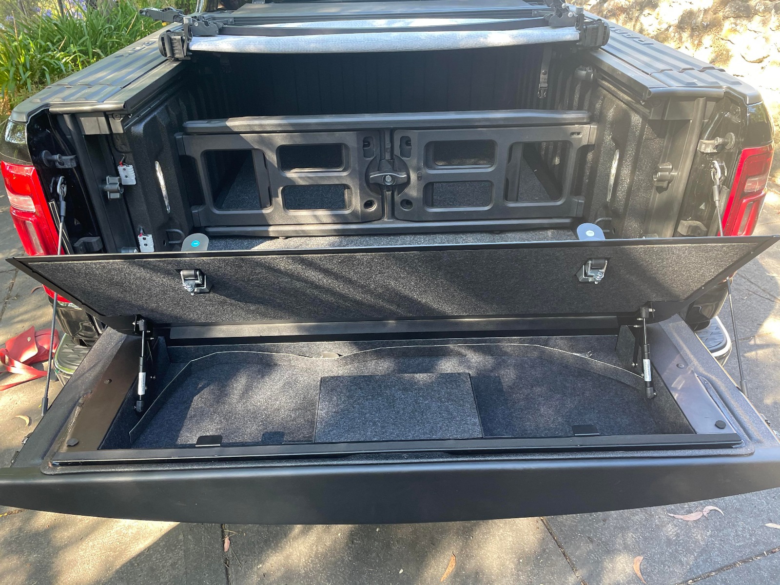 Huracan Fabrication Dodge Ram 5th Gen Tailgate Storage Mod