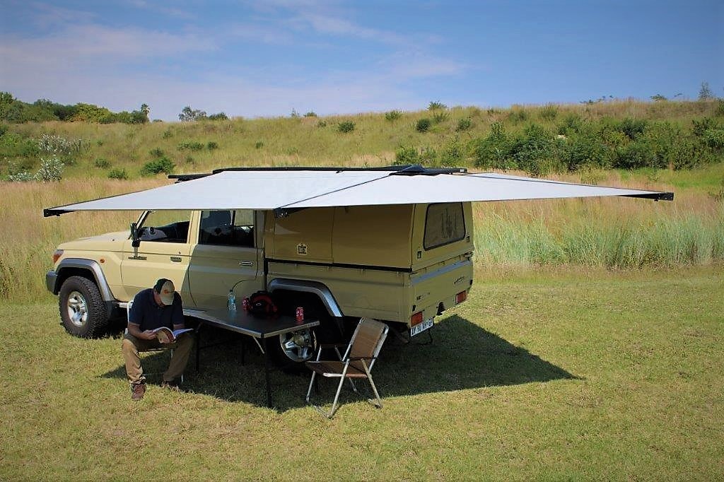 Eezi-Awn Manta 270 Awning
